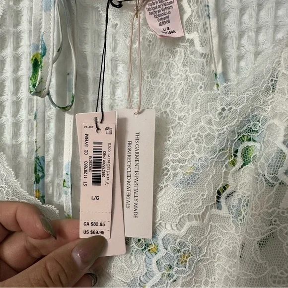 Victorias Secret slip dress - Picture 7 of 8